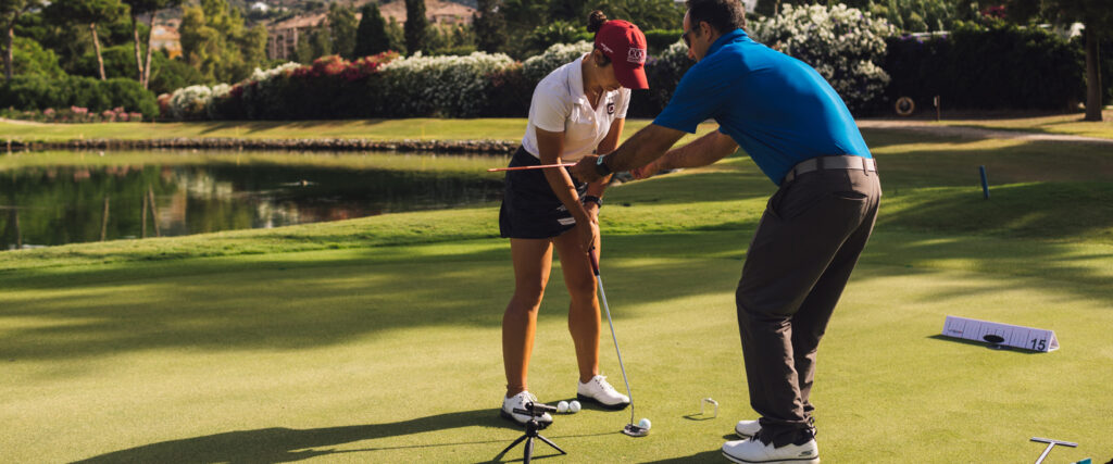 clases de golf para adultos Marbella